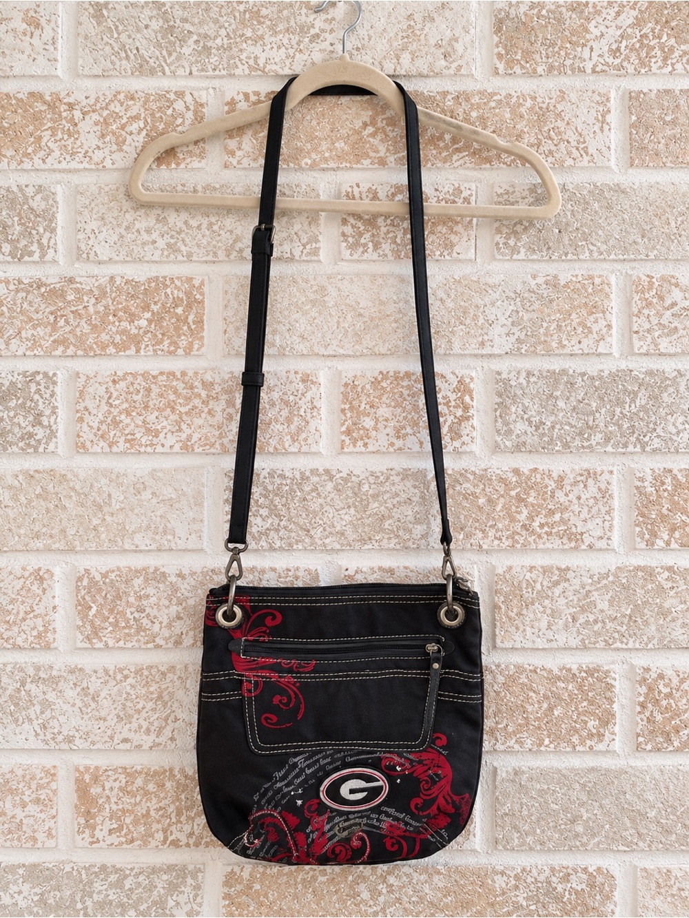 Fossil Georgia Bulldogs Black Red Adjustable Crossbody Bag Purse Y2K Nostalgia